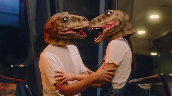 Ένα "Match" για το τέλος του έρωτα κάνει η Δανάη Λιοδάκη στο ΠΛΥΦΑ