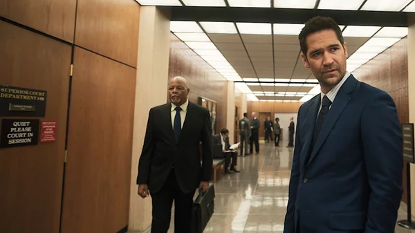 Η νέα σεζόν του "The Lincoln Lawyer" κατακτά το Netflix