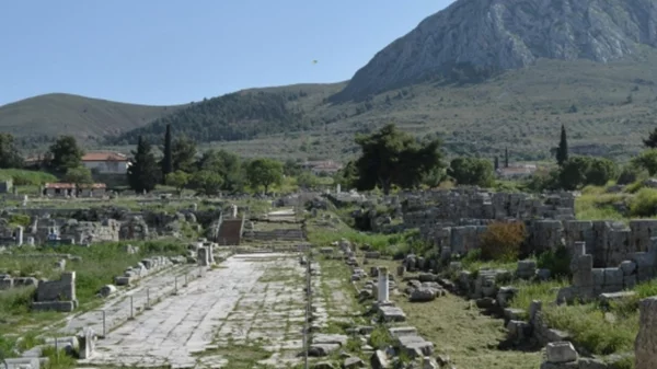 ΥΠΠΟΑ: Σχέδιο ολιστικής διαχείρισης και ανάπτυξης της Αρχαίας Κορίνθου
