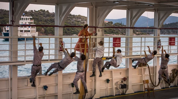 "Πέρσες - Το ταξίδι στο πεδίο των ψυχών": Ακολουθώντας την επιστροφή του Ξέρξη στη Σαλαμίνα