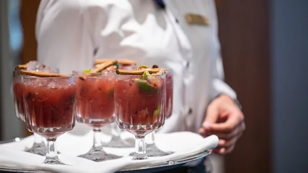 Τα αποστάγματα που εντυπωσίασαν στα Βραβεία Ελληνικής Κουζίνας