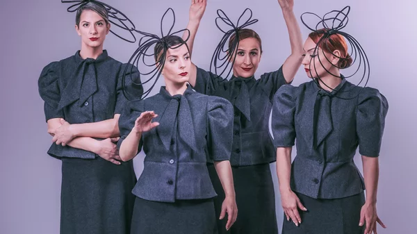 "Δεσποινίς Μαργαρίτα" από τη Θεατρική Ομάδα Κωφών "Τρελά Χρώματα"