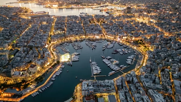 5 άχαστες γευστικές στάσεις στον Πειραιά