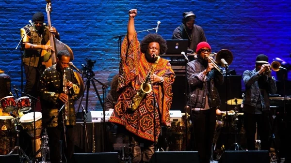 Kamasi Washington και Sun Ra Arkestra: Οι θρύλοι της σύγχρονης τζαζ έρχονται στο CT Theater