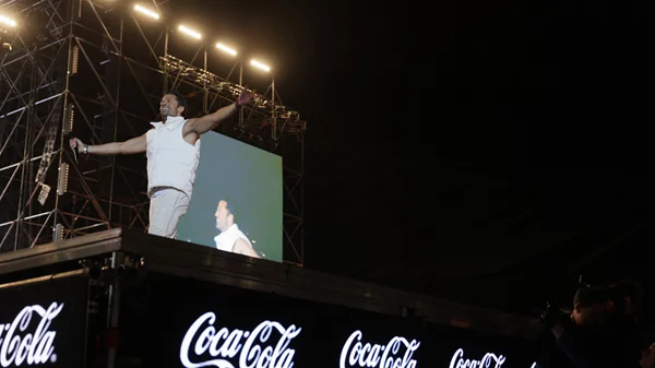 Ο Κωνσταντίνος Αργυρός στην πιο δροσερή περιοδεία του καλοκαιριού!