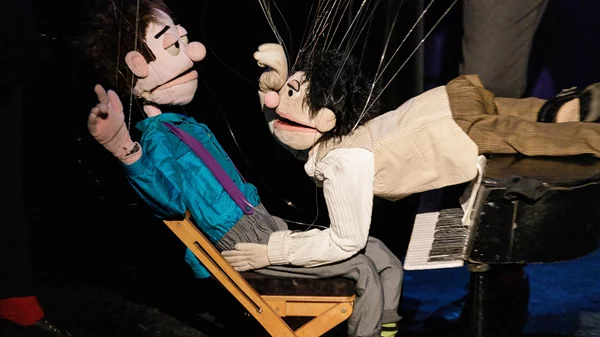 Momentos: Μία σουρεαλιστική βραδιά ξεκινά στον Πολυχώρο Πόλις