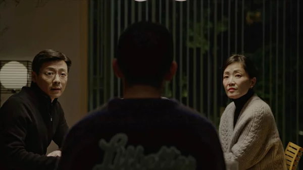 Σύντομη Ιστορία Μιας Οικογένειας