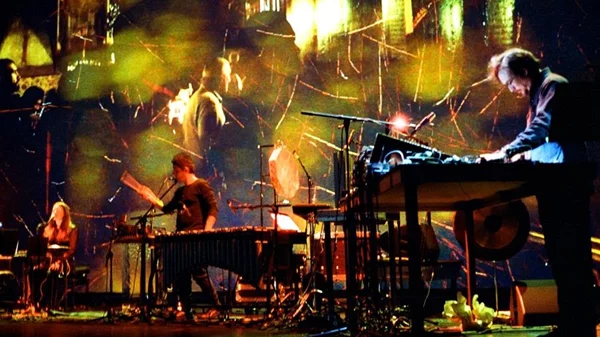 Πάτι Σμιθ στη Στέγη: Δύο άνθρωποι με μια καρδιά