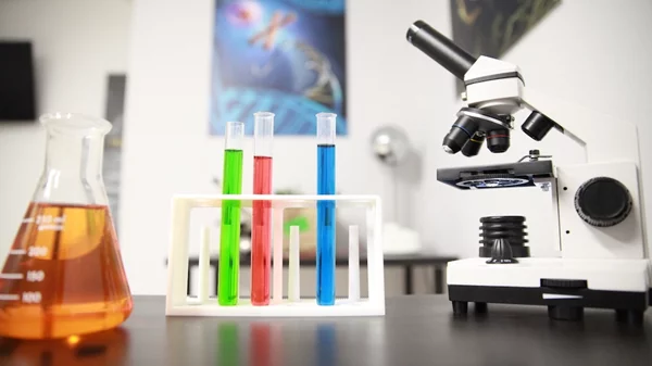 Κυριακές στο Μουσείο Πειραμάτων: Πειράματα, ανακαλύψεις και περιπέτειες για μικρούς επιστήμονες