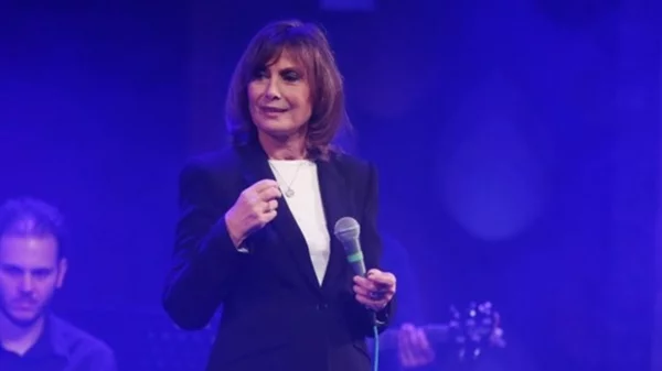 Έφυγε από τη ζωή η τραγούδιστρια Λιζέτα Νικολάου