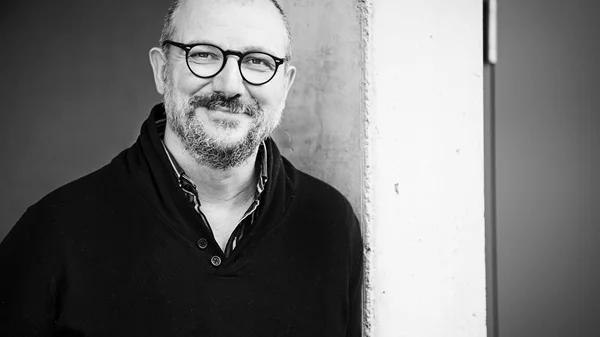 Ιταλικός "Γυάλινος Κόσμος" στο Θέατρο Τέχνης με Έλληνες ηθοποιούς από τον Antonio Latella