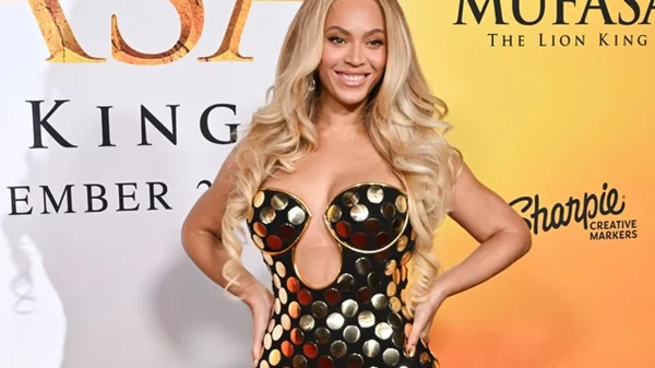 Η Beyoncé έγραψε φεστιβαλική ιστορία στα Grammys 2025