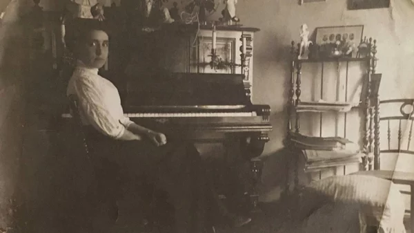Μαθαίνουμε για την πιανίστα και συνθέτρια Μαρίκα Πρωίου-Γουναροπούλου στο αφιέρωμα "Marie Matin"