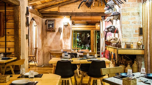 "Λεύκες": Ρουστίκ και μοδάτες