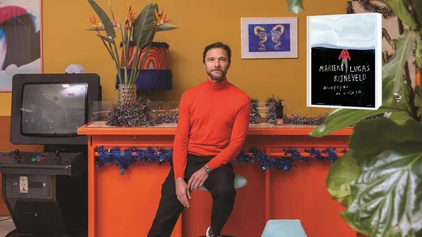 Ο Χρήστος Πασσαλής τελικά κατάφερε να διαβάσει το "Δυσφορεί η νύχτα", αυτό το "δύσκολο, βίαιο και σκοτεινό" βιβλίο