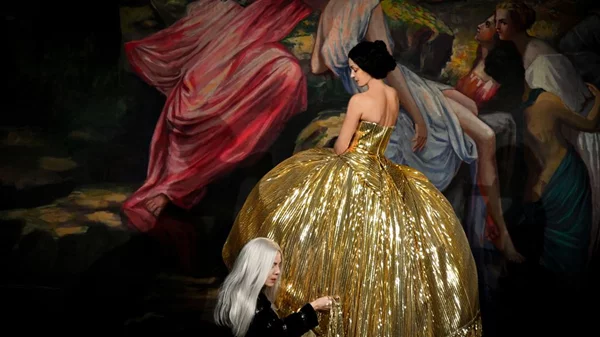 Πέντε πολλά υποσχόμενες παραστάσεις με γυναικεία σκηνοθετική υπογραφή