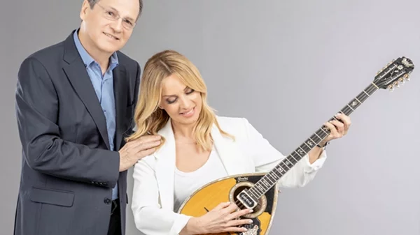 Η Πέγκυ Ζήνα συναντά τον Χρήστο Νικολόπουλο στο Βεάκειο