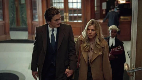 H "Ανατομία Ενός Σκανδάλου" αστοχεί να γοητεύσει