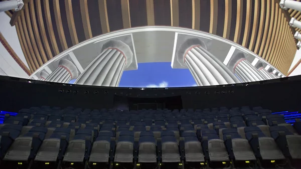 Η ιστορία της Ελλάδας και της Γης όπως (όντως) δεν την έχετε ξαναδεί