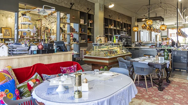 "Alpha Pi Deli & Wine Resto Bar": Ανακαλύψαμε ένα boutique resto & deli – έκπληξη στο Πικέρμι