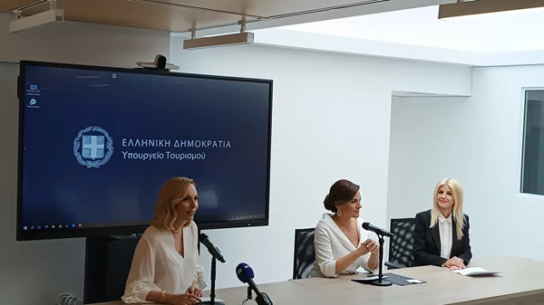 Όλγα Κεφαλογιάννη: "Κεντρικός στόχος για την επόμενη δεκαετία είναι ισχυρός, ανταγωνιστικός, βιώσιμος τουρισμός"