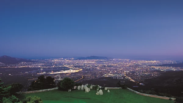 Regency Casino Mont Parnes: Η κορυφαία καλοκαιρινή απόδραση δίπλα στην Αθήνα