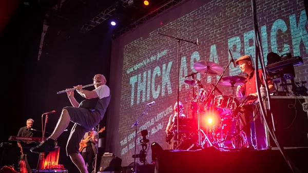 Οι θρυλικοί Jethro Tull "Στη Σκιά των Βράχων"