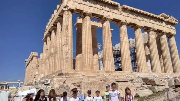 Τουρισμός: Ήρθαν περισσότεροι αλλά ξόδεψαν λιγότερα