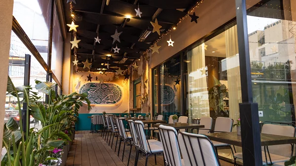 "Vibo": Με τη γιορτινή κομψότητα ενός γνήσιου μπιστρό