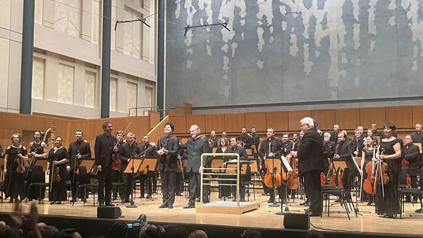 Συναρπαστικός Χάντελιχ απογειώνει το αφιέρωμα του Μεγάρου Μουσικής Θεσσαλονίκης στον θρυλικό βιολιστή Λ. Κόγκαν