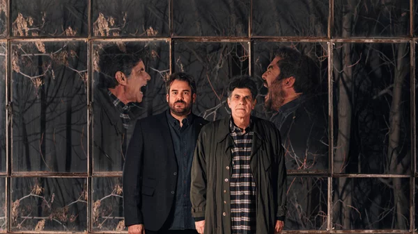 "Αινιγματικές παραλλαγές" με Μπέζο και Δαδακαρίδη