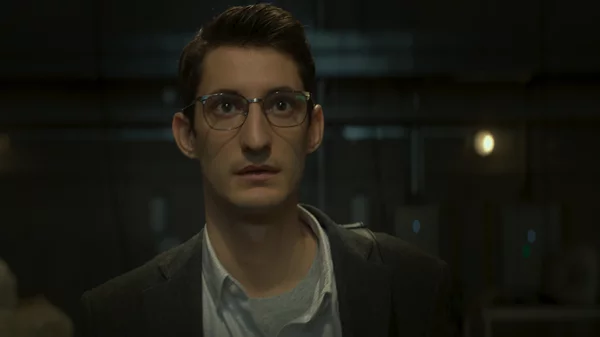 Ο Γιάν Γκοζλάν "ανοίγει" το επεισοδιακό "Μαύρο Κουτί" του