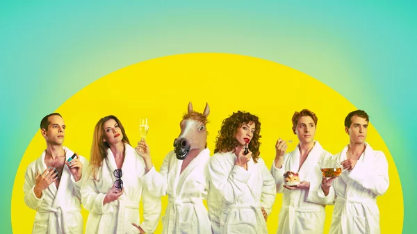 Το "Spa-σε κατάρα" των Λάζαρου Βαρτάνη και Στέφανου Παπατρέχα έρχεται στο Μικρό Άνεσις