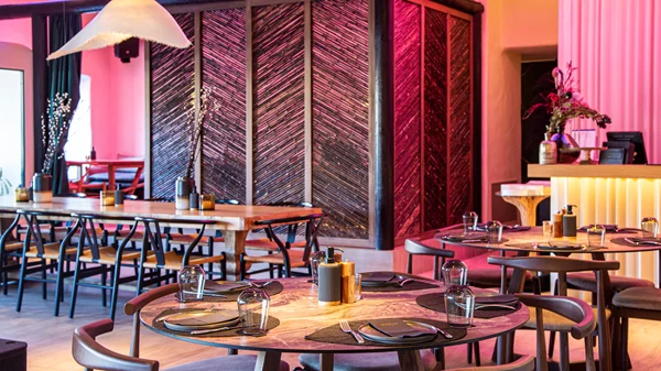 "Amaya Itameshi Cuisine": Συνάντηση Ιταλίας-Ιαπωνίας στο Μικρολίμανο