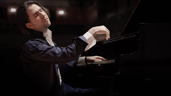 Τον Δεκέμβριο έχει φεστιβάλ πιάνου στο Μουσείο Μπενάκη