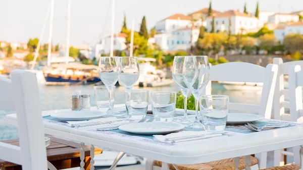 "Ορλώφ", Σπέτσες