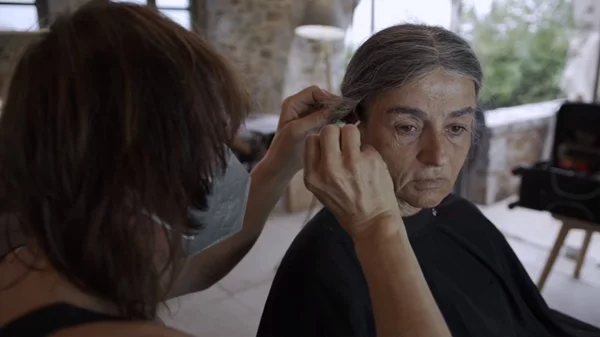 Αποκλειστική ματιά στα παρασκήνια της "Φόνισσας" (βίντεο)