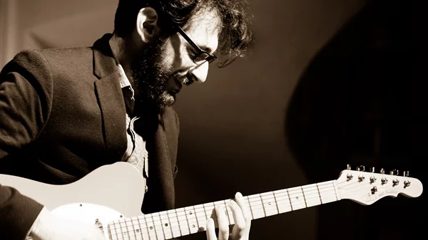 Το Alex Dante Duet στην πρώτη "Jazz στο Μουσείο" συναυλία της σεζόν