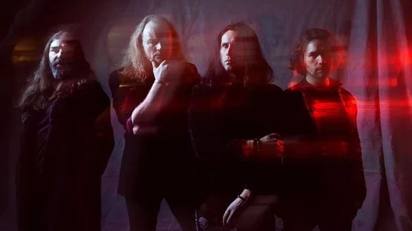 Gus G: "Όταν άκουσα τον ήχο των Metallica και αργότερα των Black Sabbath ήξερα ότι εκεί ανήκω"