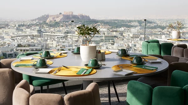 "St George Lycabettus Lifestyle Hotel": 50 χρόνια στην επιτομή της φιλοξενίας