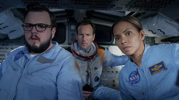 Στις αίθουσες το "Moonfall: Η Σκοτεινή Πλευρά του Φεγγαριού"