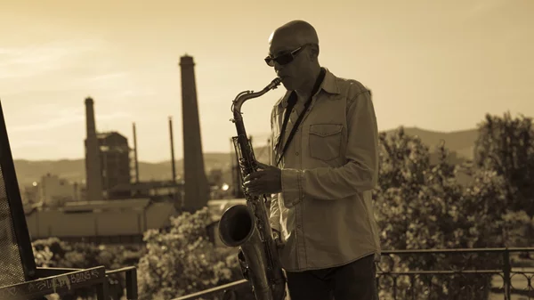 Το ημερολόγιο του Απριλίου στο Theatre of the No