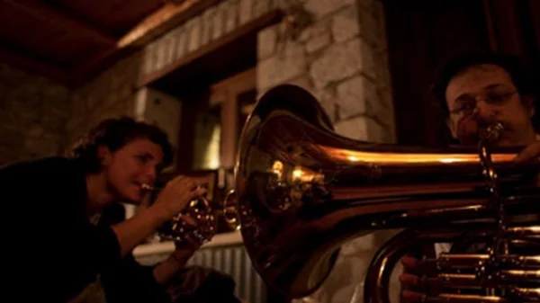 Ξεκίνησαν οι "Δοκιμές" των Medea Electronique στον Πειραιά