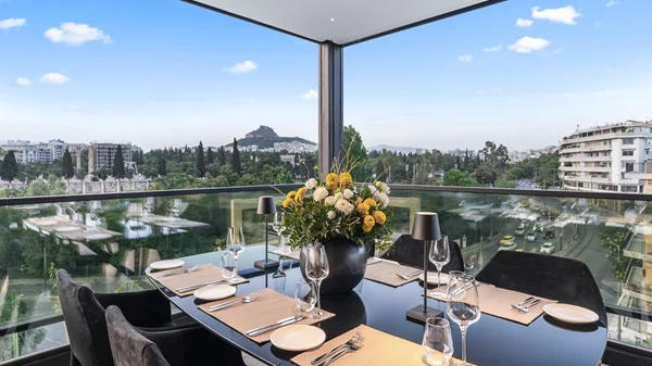 Γιορτάζουμε την αγάπη στα "Athenaum Hotels"