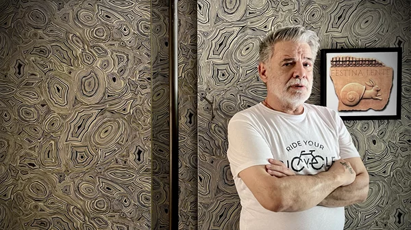 Kirios Criton, "Σπεύδε βραδέως"