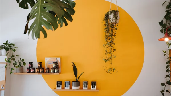 "Ubuntu": Απολαμβάνουμε after office καφέ στο στέκι του Θησείου