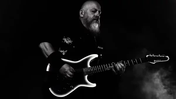 Οι Acid Death διερευνούν την ανθρώπινη εξέλιξη σε ένα εκρηκτικό live