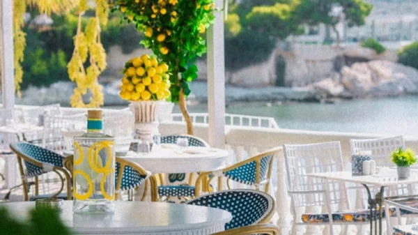 Amare: To viral εστιατοριο που μοιάζει σαν postcard από Ιταλία