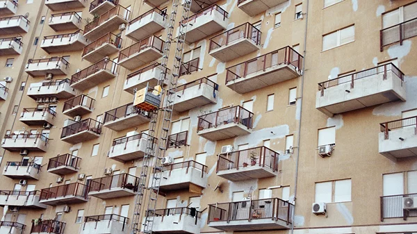 Δείτε το δημόσιο πρόγραμμα της έκθεσης "Παιδαγωγικές του κοινού/των κοινών"