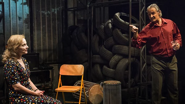 Απολαύστε Χριστούγεννα με τέσσερις εκλεκτές παραστάσεις στο Θέατρο επί Κολωνώ